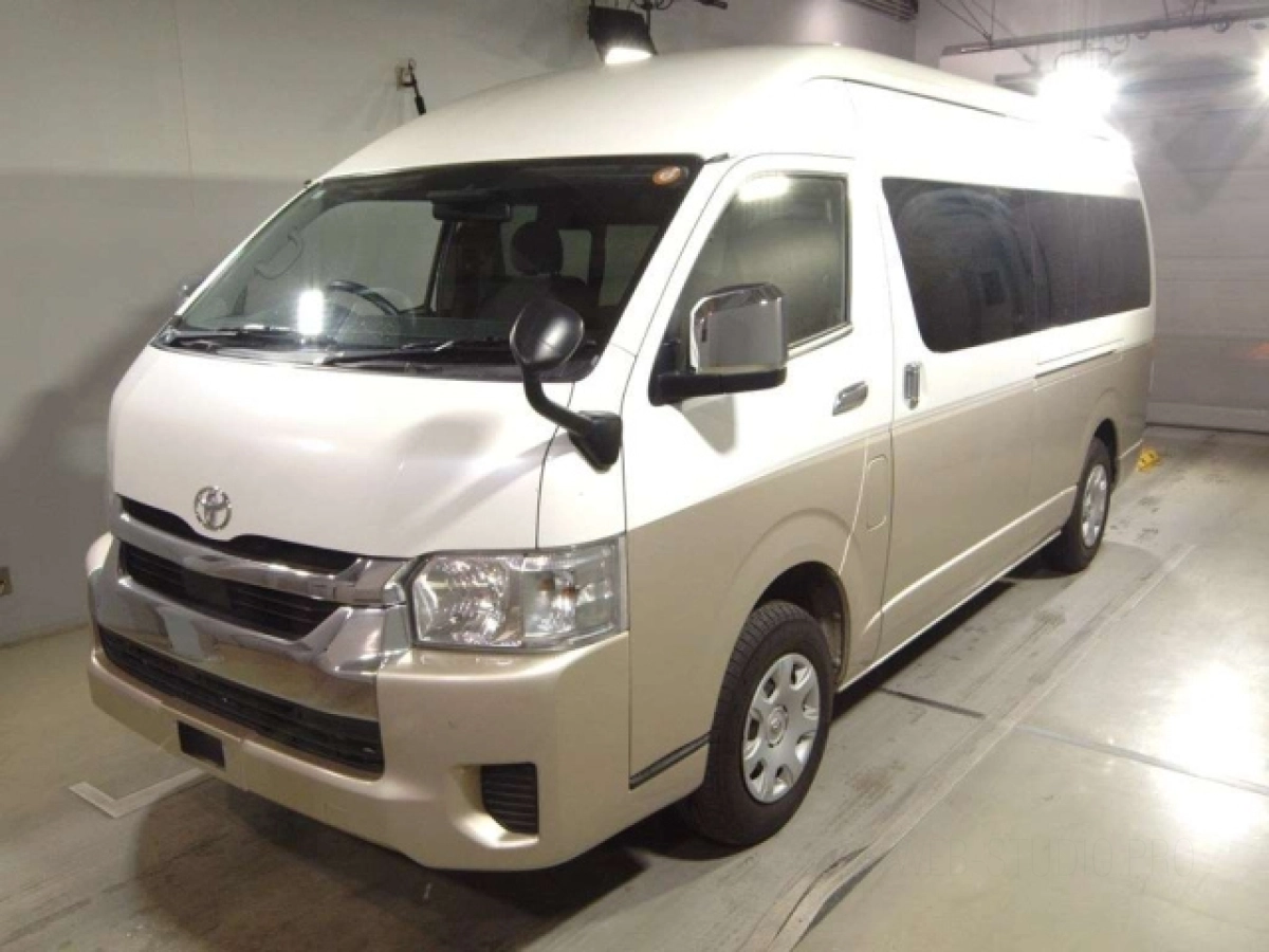 TOYOTA HIACE TRH229W 2023