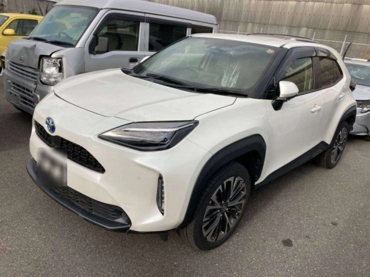 TOYOTA YARIS CROSS
