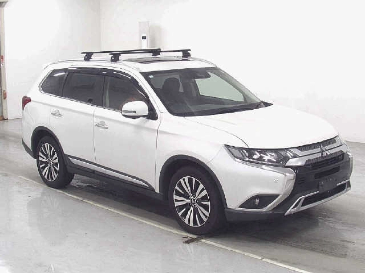 MITSUBISHI OUTLANDER GF8W 2019