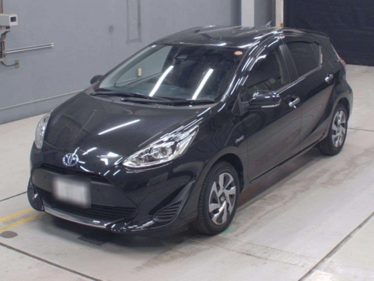 TOYOTA AQUA NHP10 2020