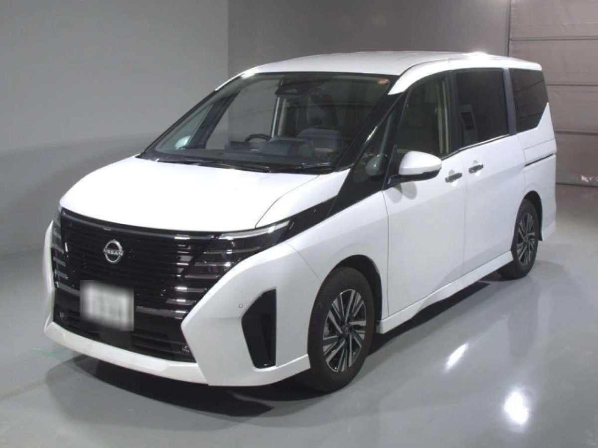 NISSAN SERENA FC28 2025