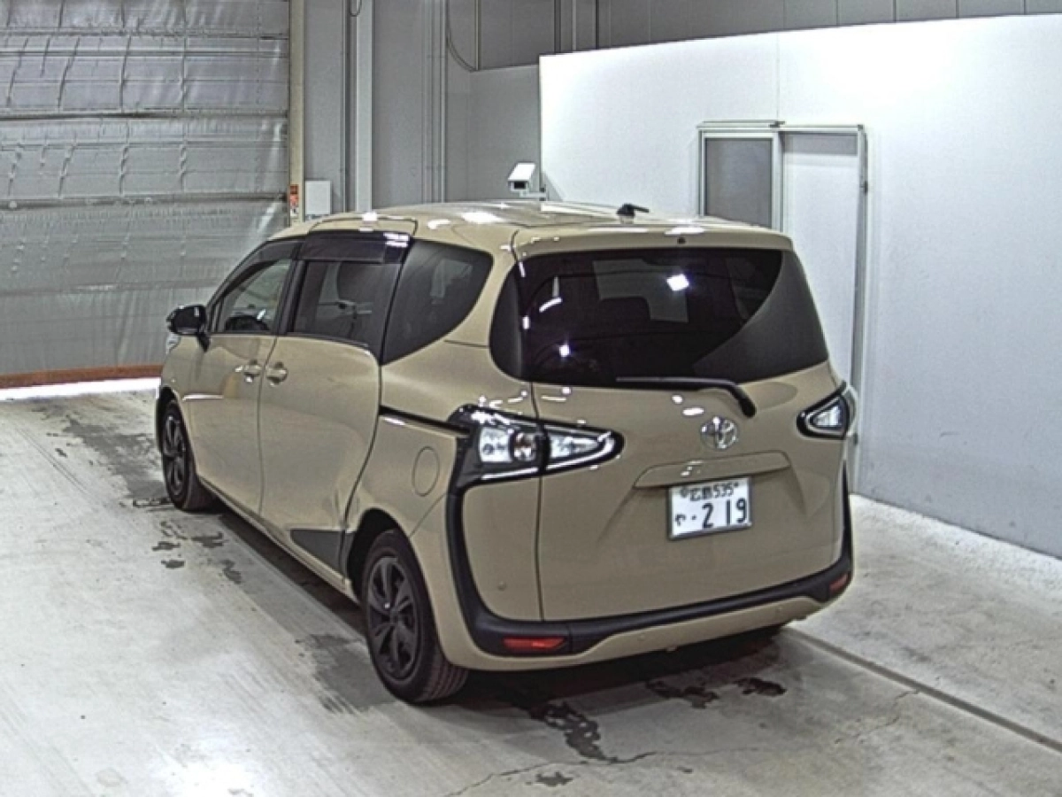 TOYOTA SIENTA
