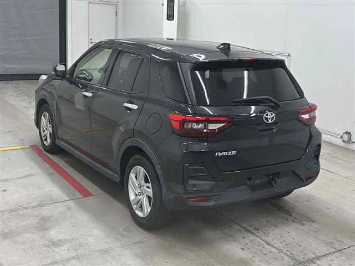 TOYOTA RAIZE