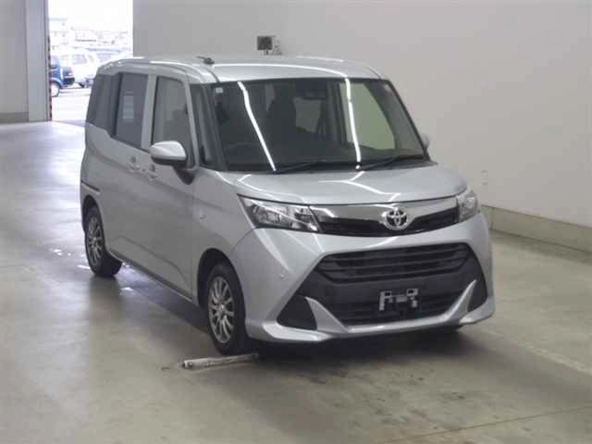 TOYOTA TANK M900A 2020