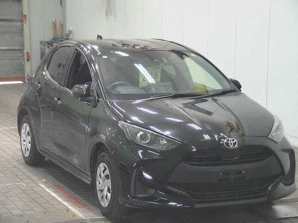 TOYOTA YARIS MXPA15 2022