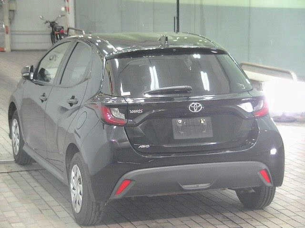 TOYOTA YARIS