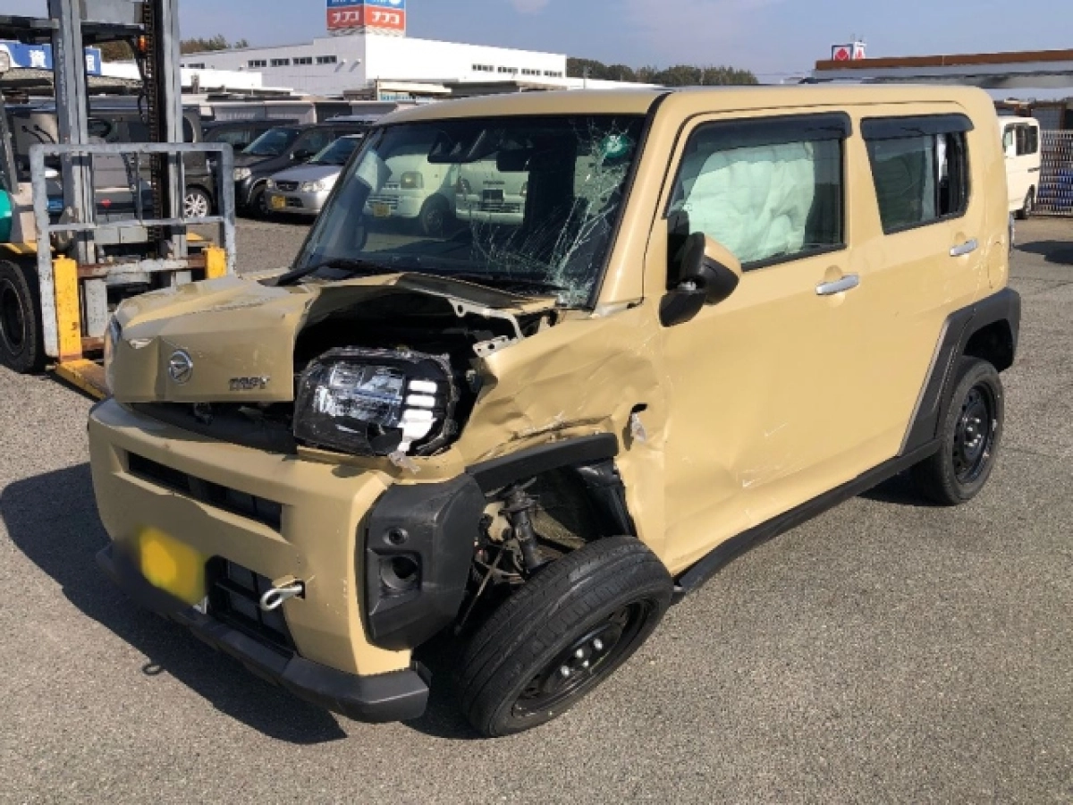 DAIHATSU TAFT LA900S 2021