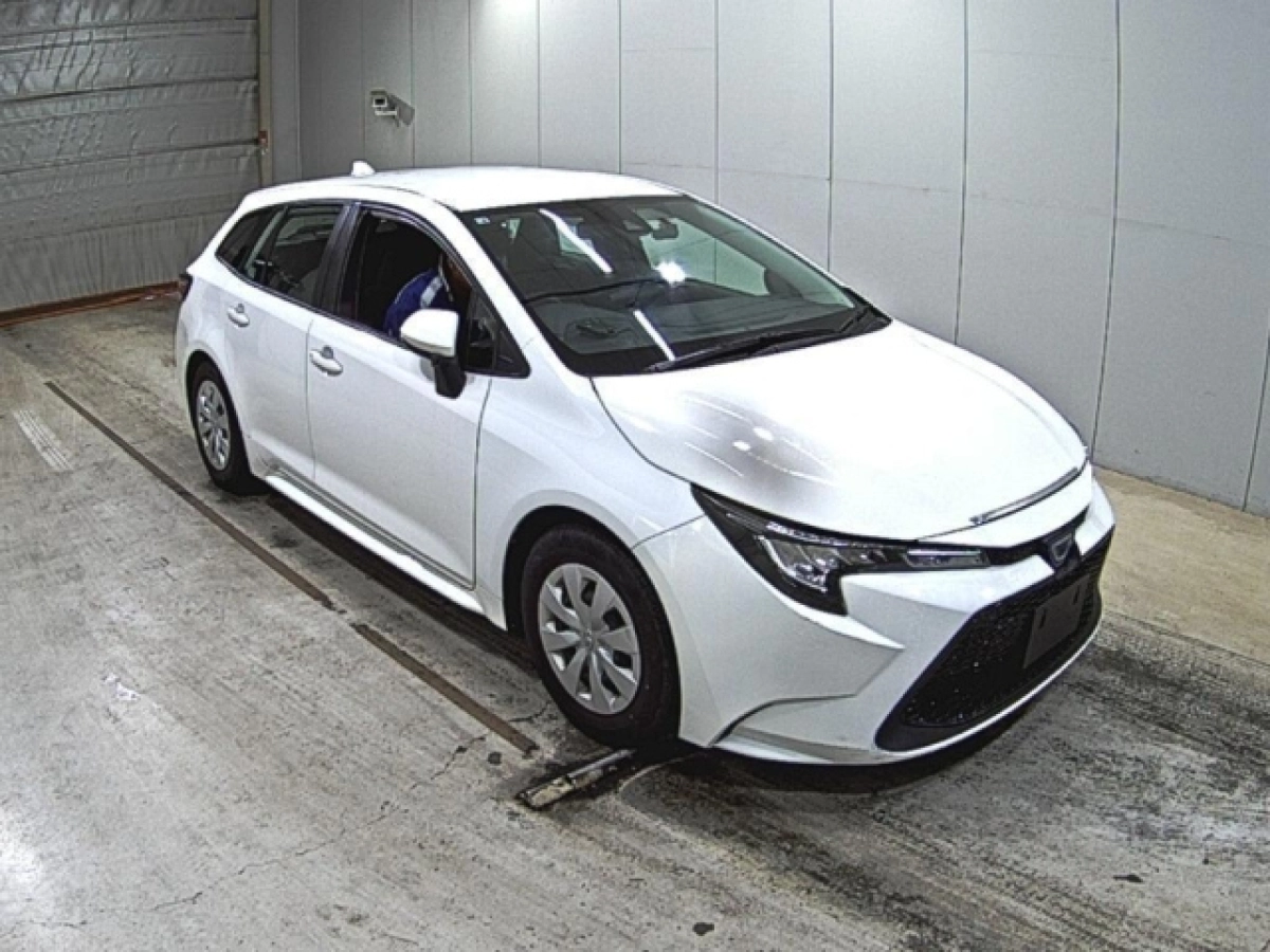 TOYOTA COROLLA TOURING ZWE211W 2022