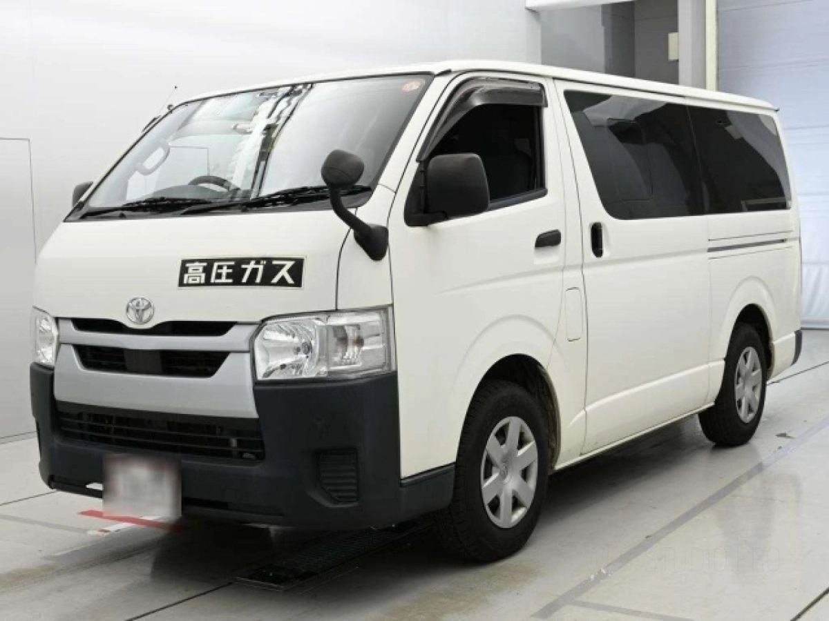 TOYOTA HIACE VAN TRH200V 2020