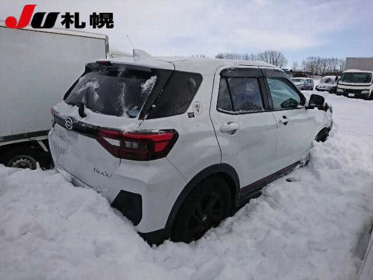 DAIHATSU ROCKY