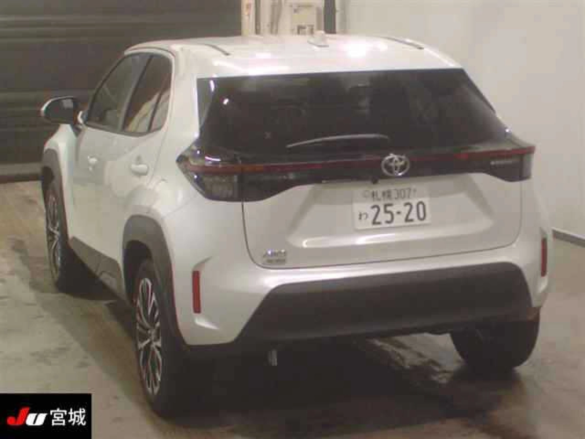 TOYOTA YARIS CROSS