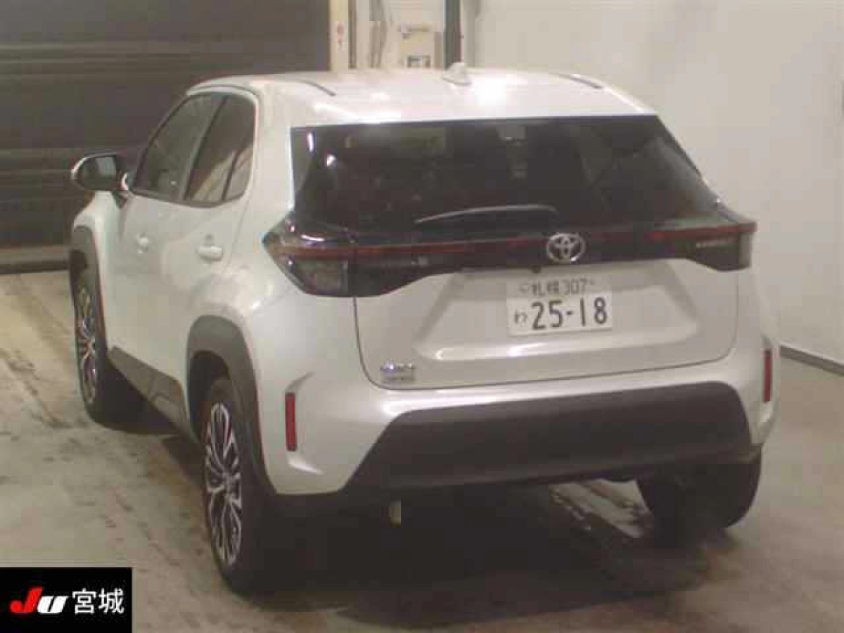 TOYOTA YARIS CROSS