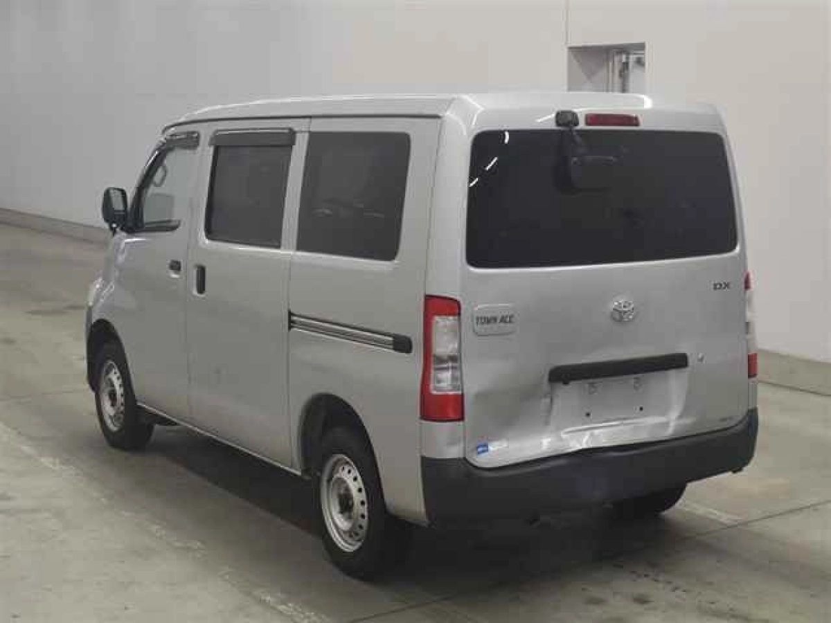 TOYOTA TOWN ACE VAN