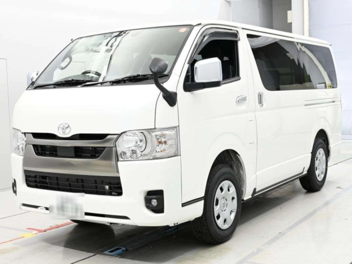TOYOTA HIACE VAN GDH206V 2025