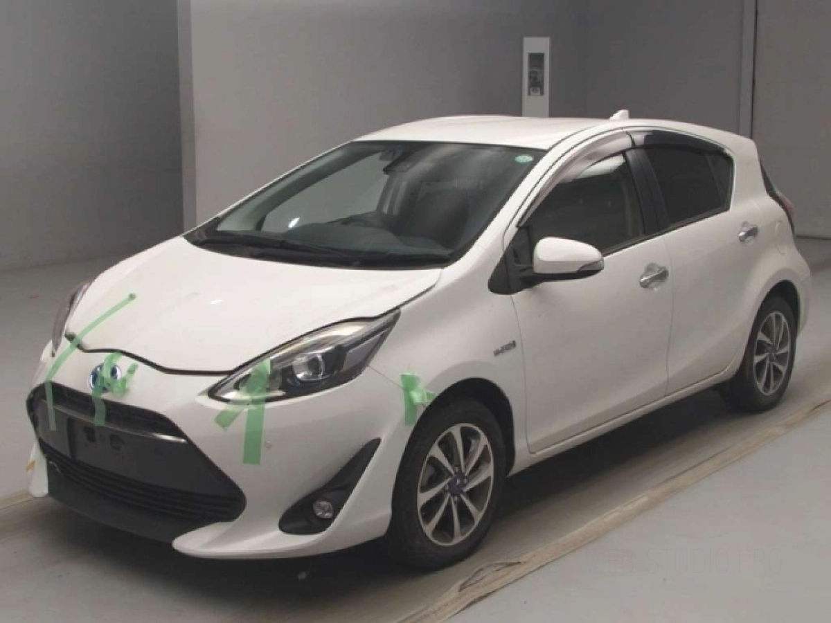 TOYOTA AQUA NHP10 2019