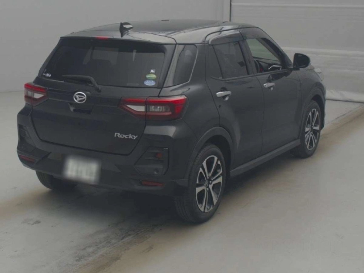 DAIHATSU ROCKY