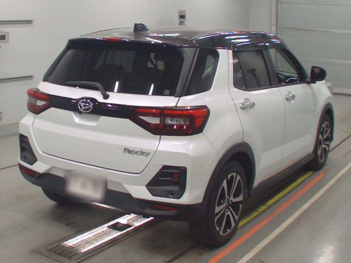 DAIHATSU ROCKY