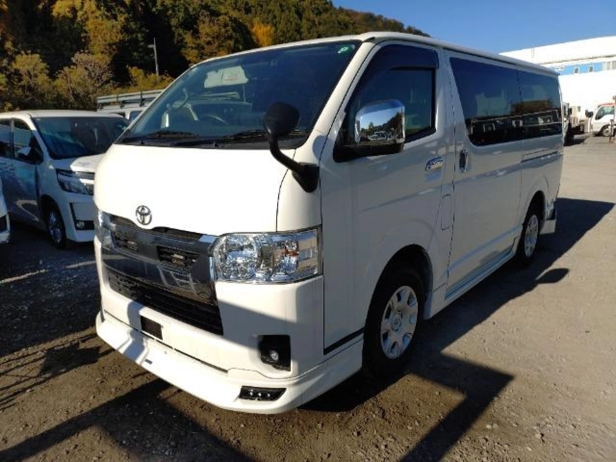 TOYOTA HIACE VAN TRH200V 2024