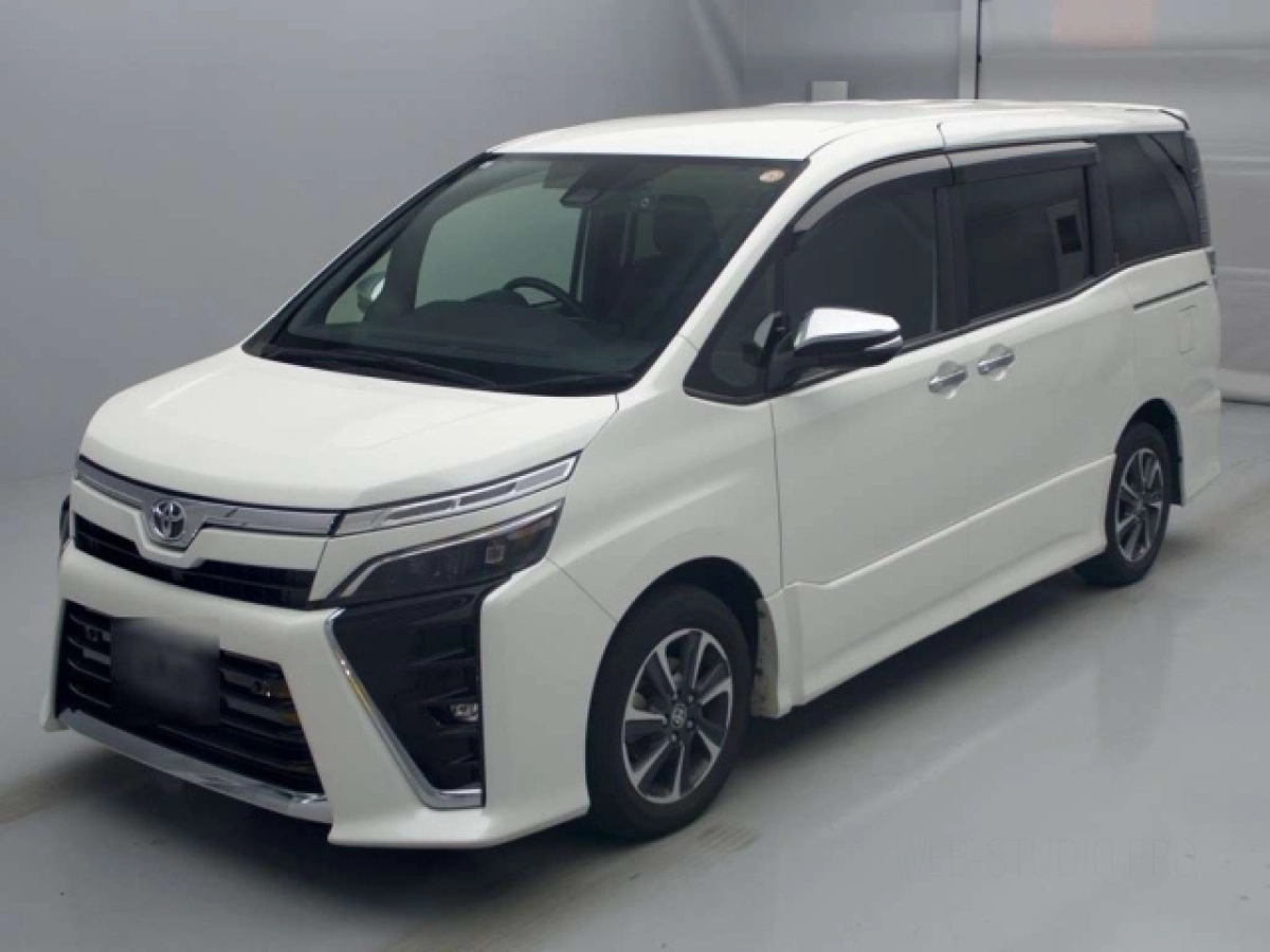 TOYOTA VOXY ZRR80W 2021