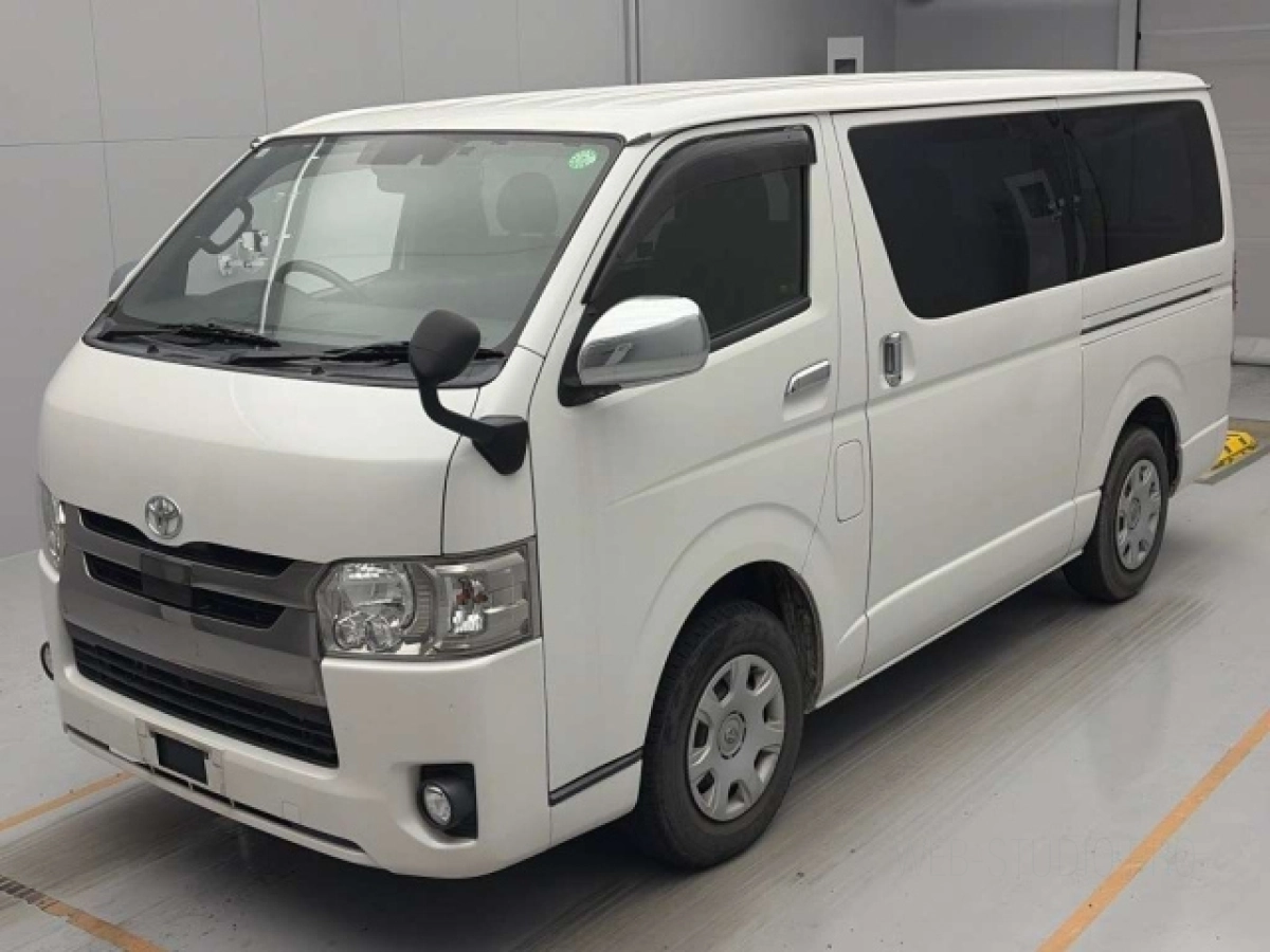 TOYOTA HIACE VAN GDH201V 2019
