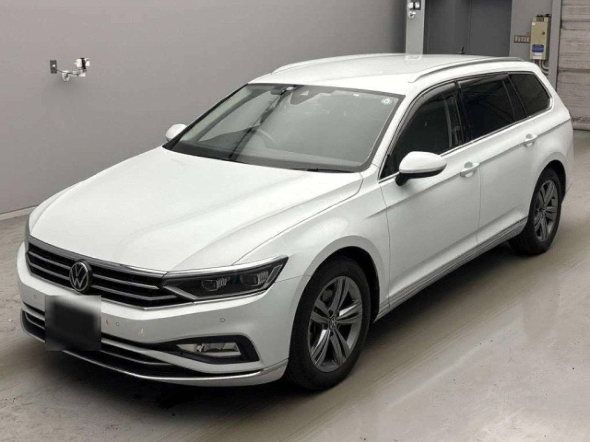 VOLKSWAGEN PASSAT VARIANT 3CDPC 2022