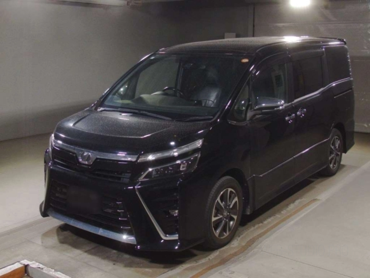 TOYOTA VOXY ZRR80W 2019