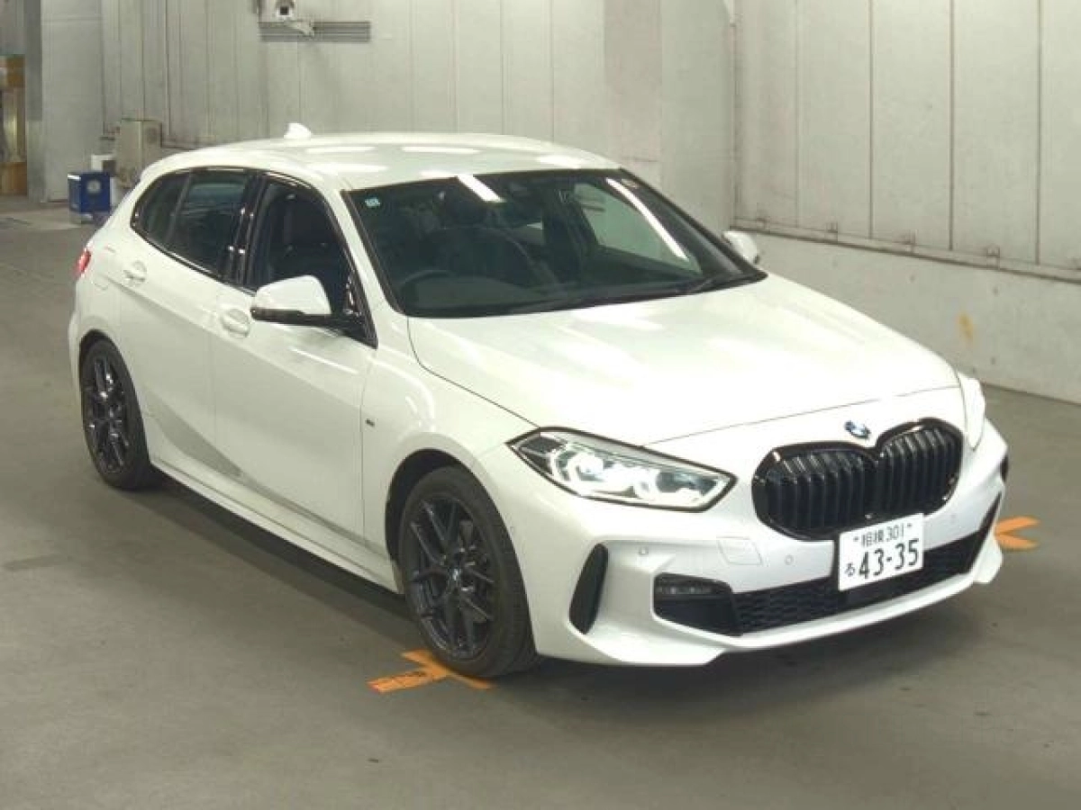 BMW 1 SERIES