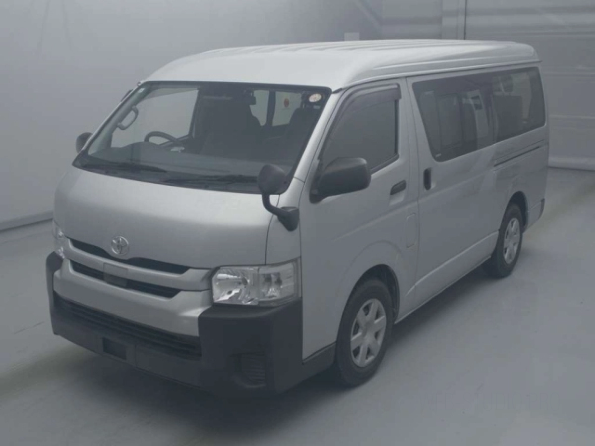 TOYOTA HIACE TRH214W 2019