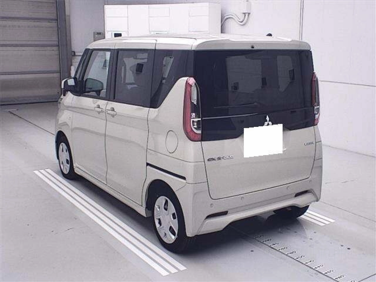 MITSUBISHI EK SPACE