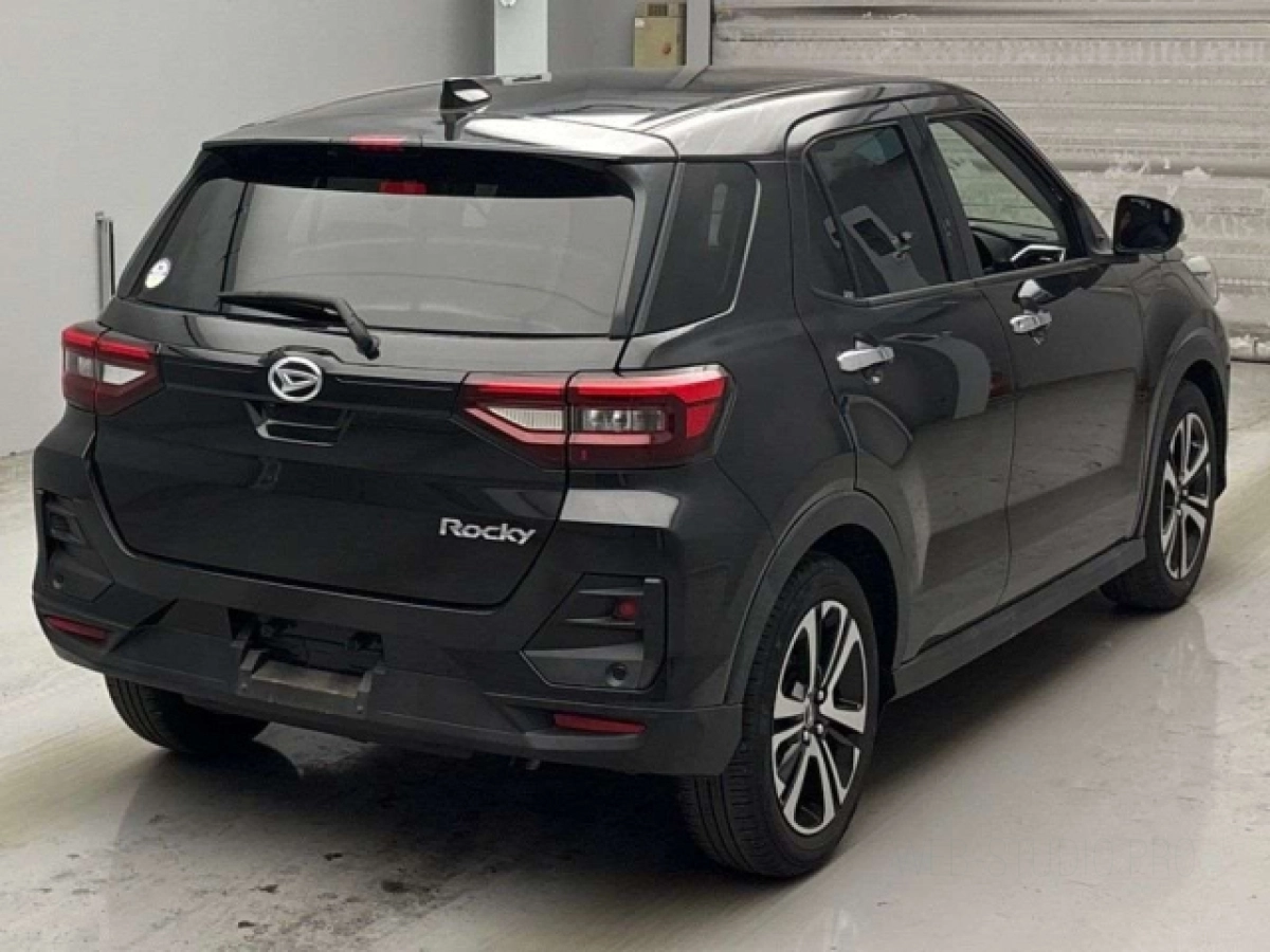 DAIHATSU ROCKY