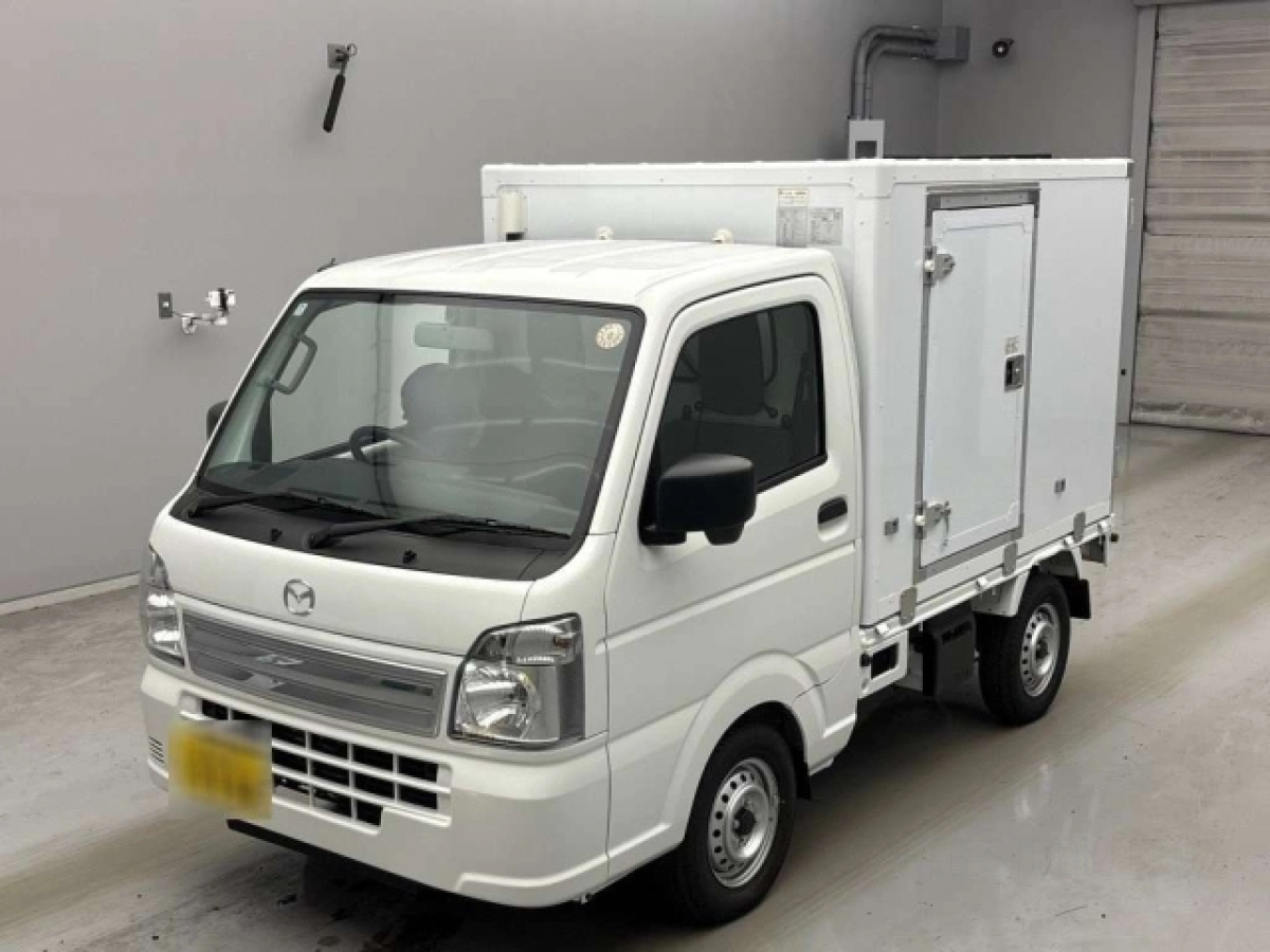 MAZDA SCRUM TRUCK DG16T 2025