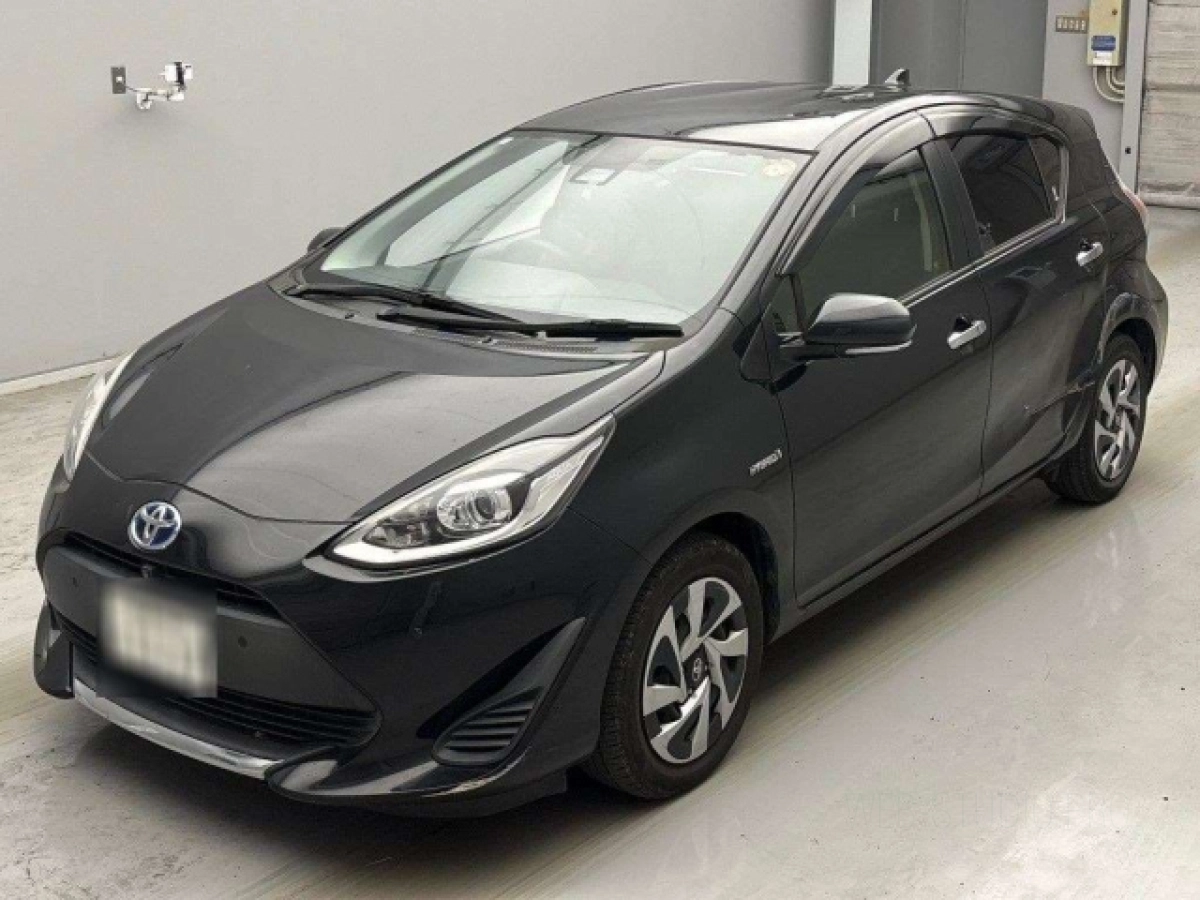 TOYOTA AQUA NHP10 2020