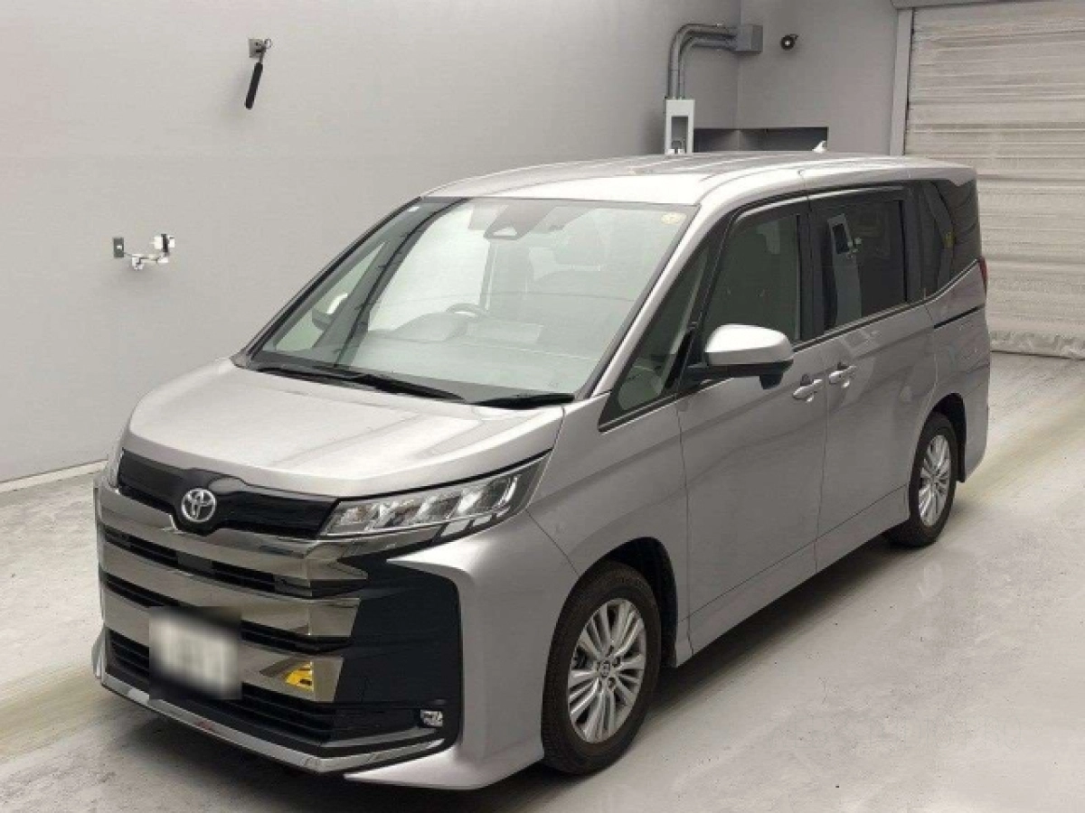 TOYOTA NOAH MZRA90W 2022