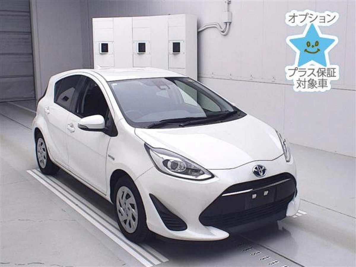 TOYOTA AQUA NHP10 2019
