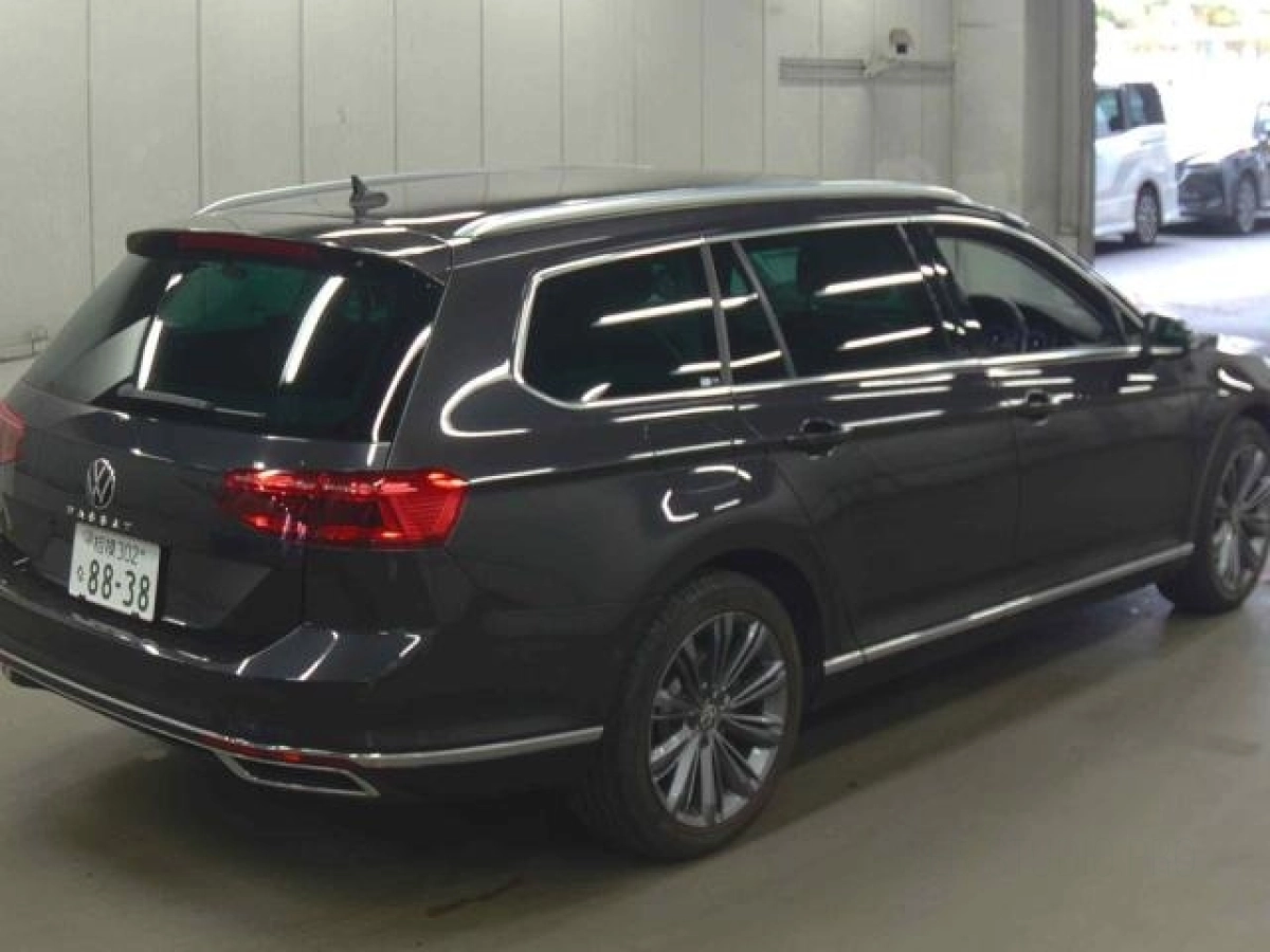 VOLKSWAGEN PASSAT VARIANT