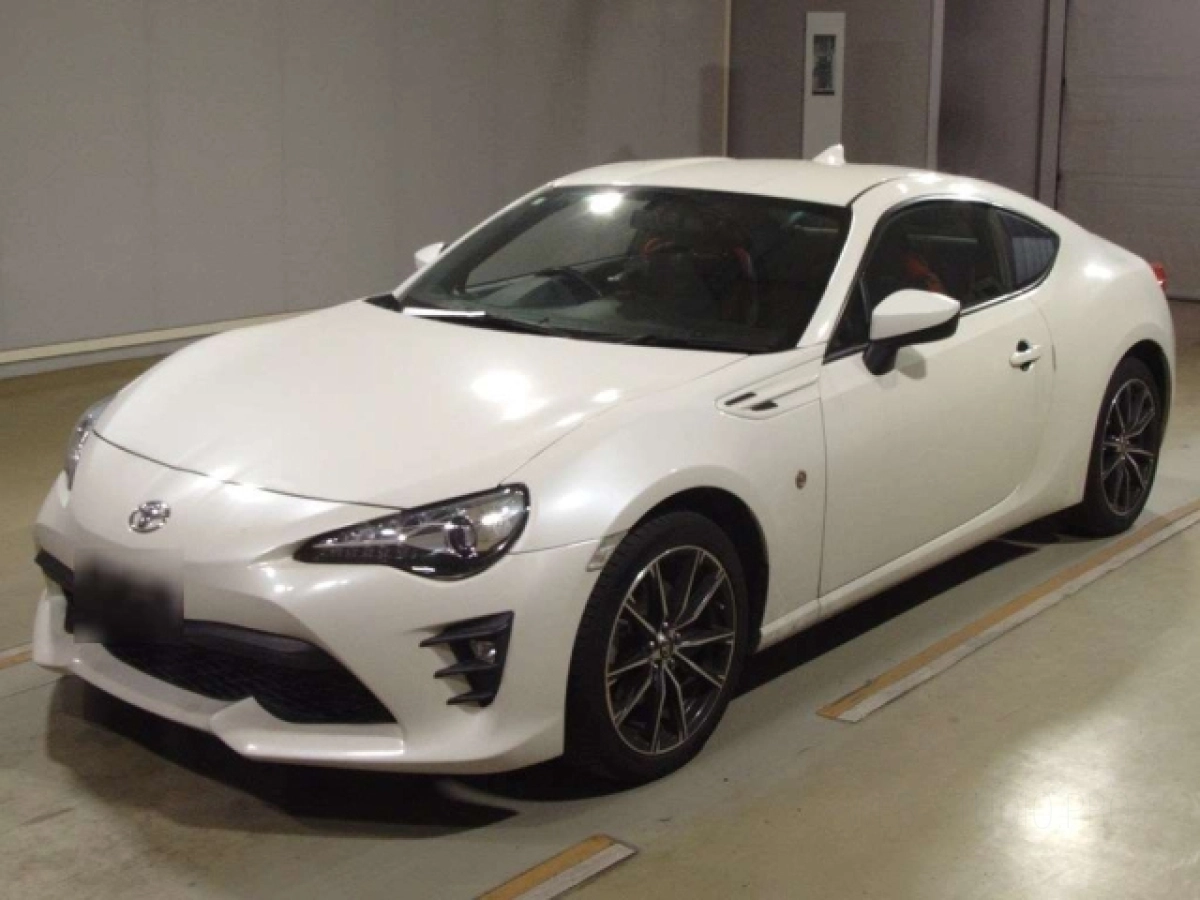 TOYOTA 86 ZN6 2021