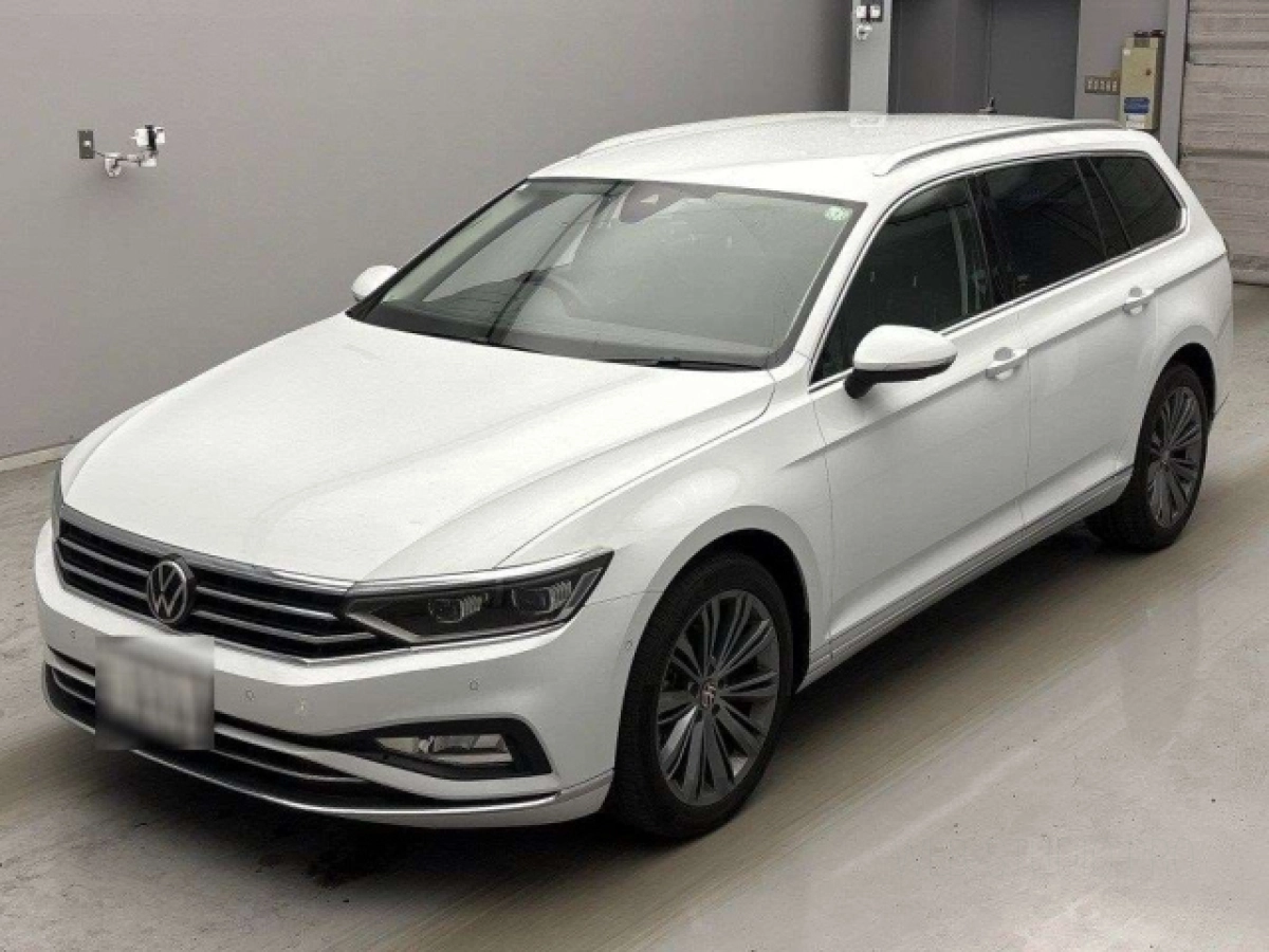 VOLKSWAGEN PASSAT VARIANT 3CDPC 2023