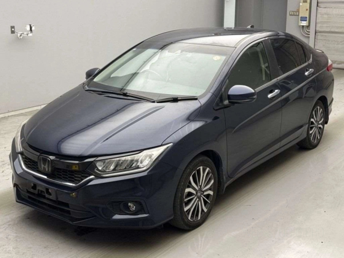HONDA GRACE GM4 2019