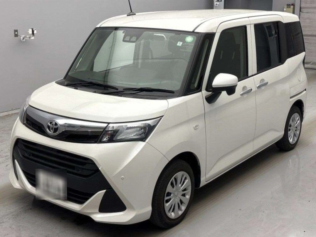 TOYOTA TANK M900A 2020