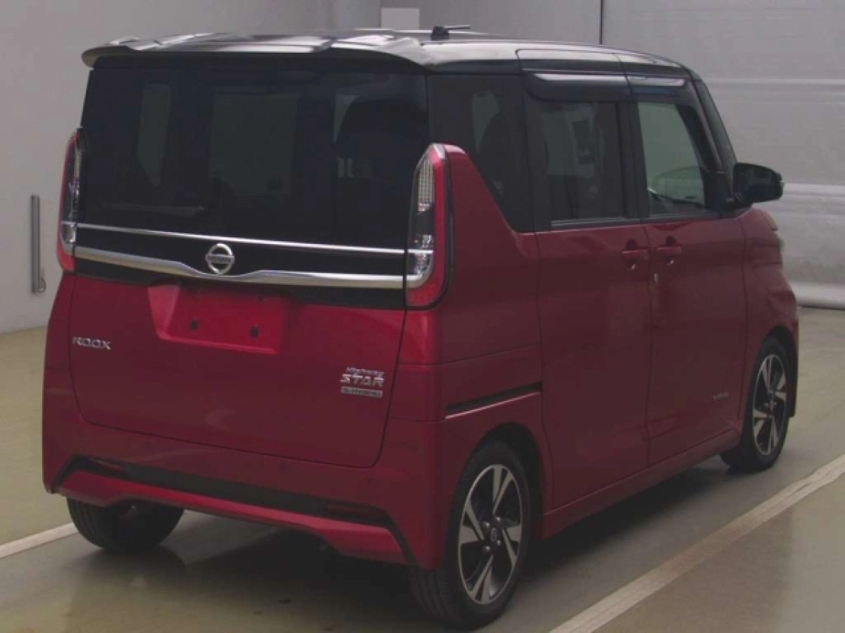 NISSAN ROOX