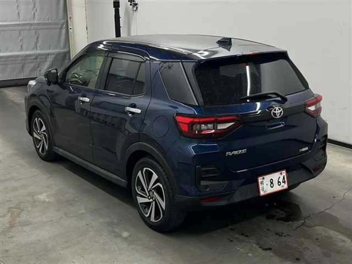 TOYOTA RAIZE