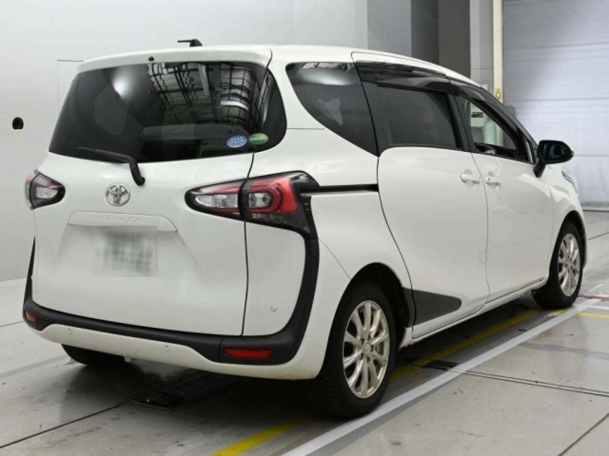 TOYOTA SIENTA