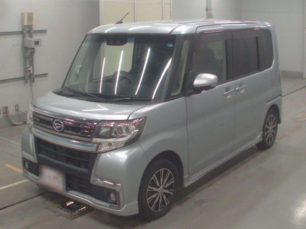 DAIHATSU TANTO LA600S 2019
