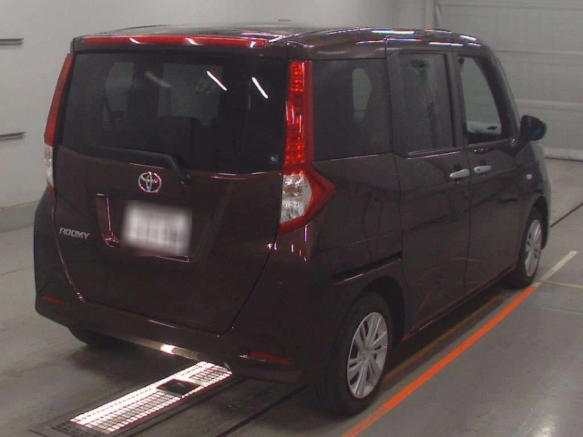 TOYOTA ROOMY