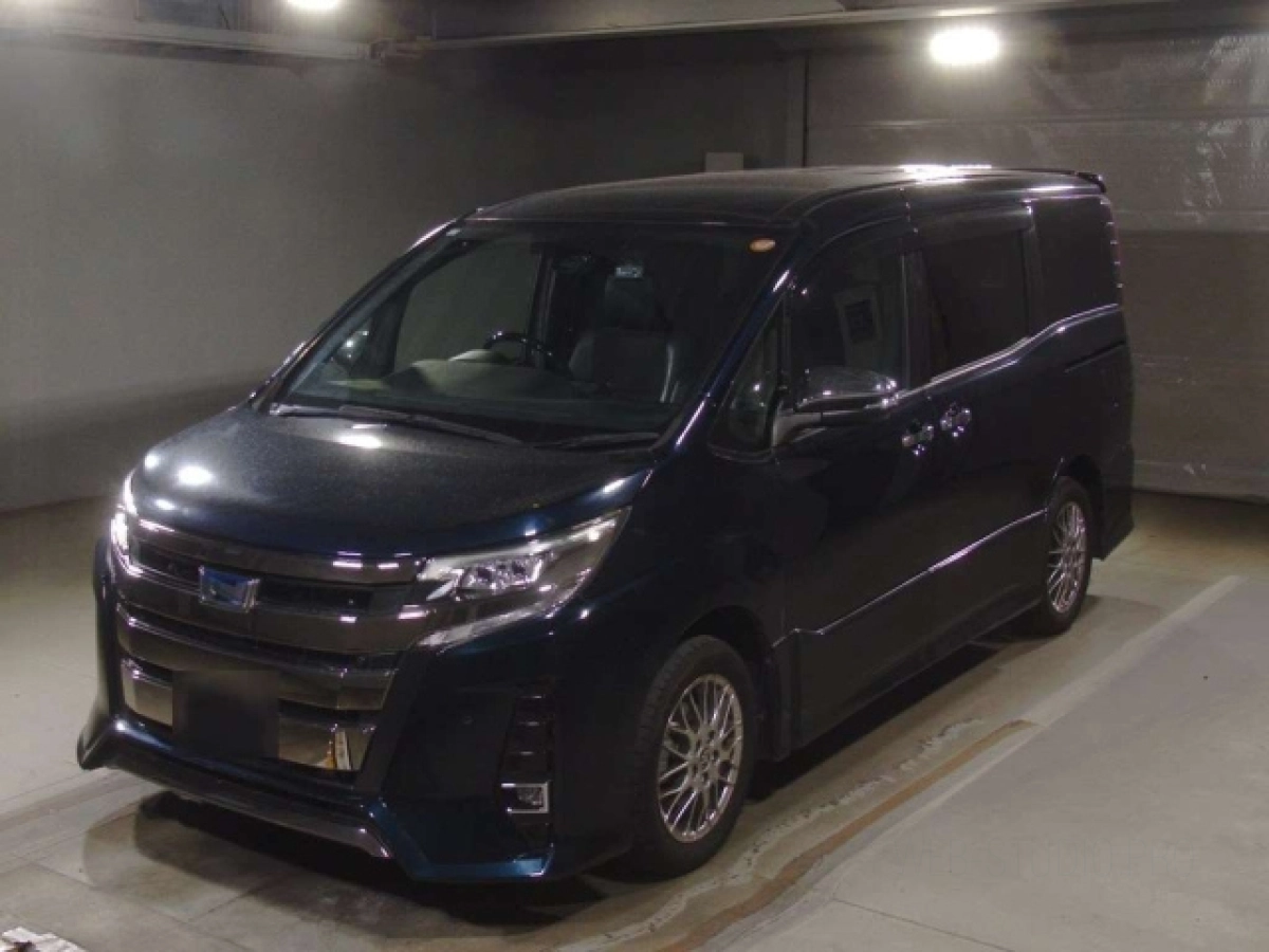 TOYOTA NOAH ZWR80W 2021