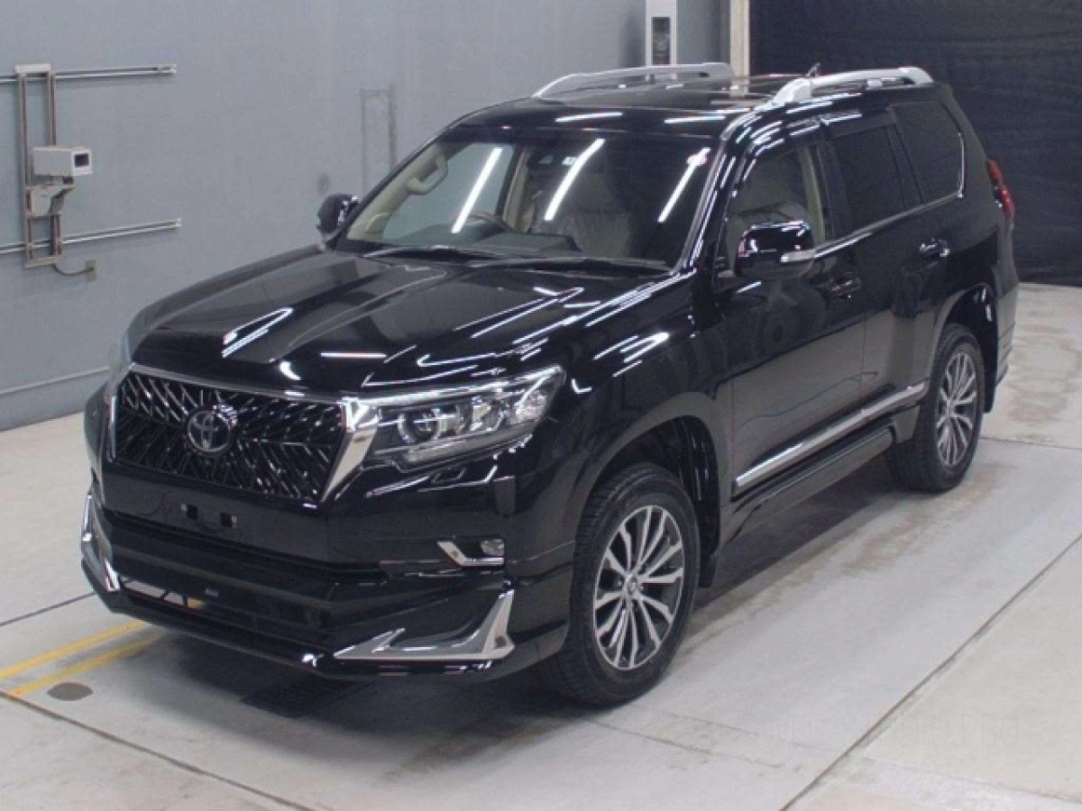 TOYOTA LAND CRUISER PRADO TRJ150W 2021