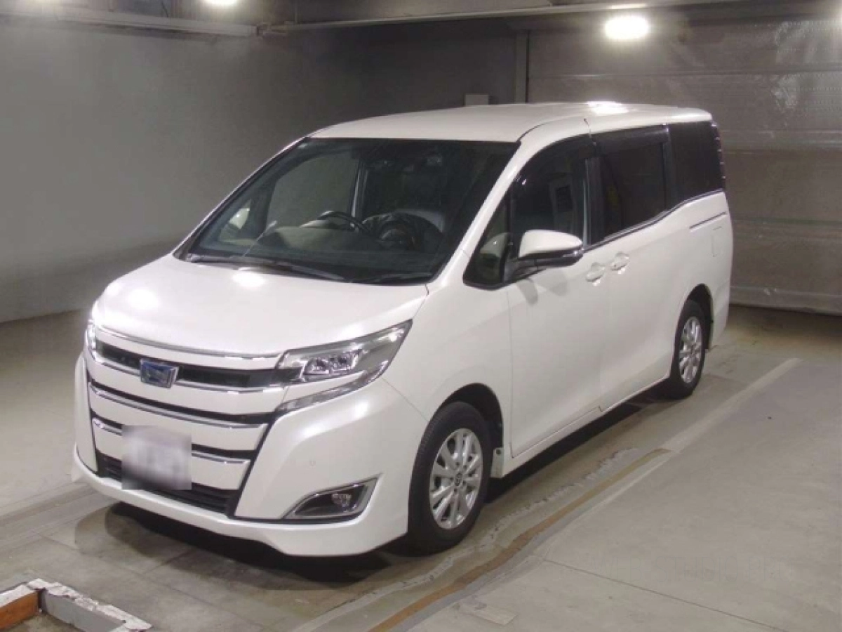 TOYOTA NOAH ZWR80G 2021