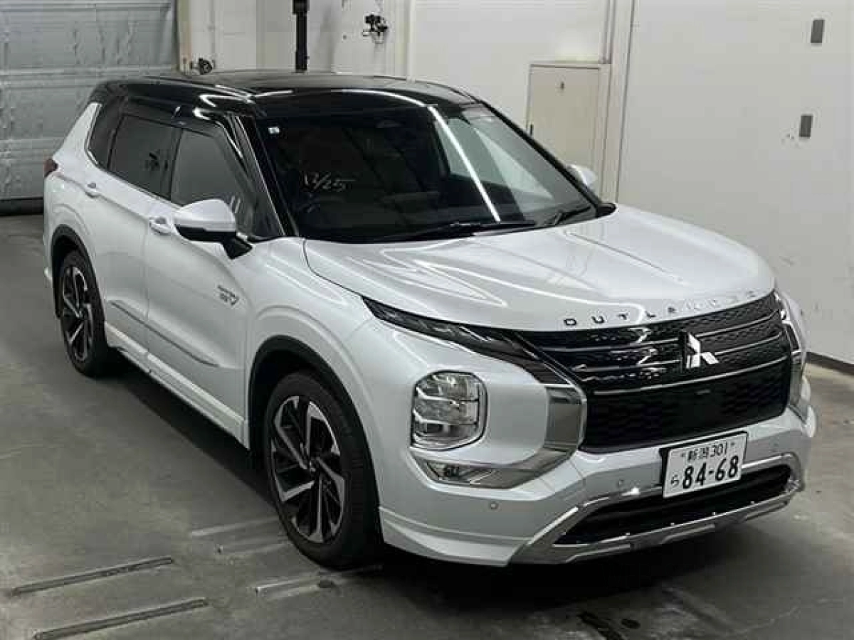 MITSUBISHI OUTLANDER PHEV GN0W 2023
