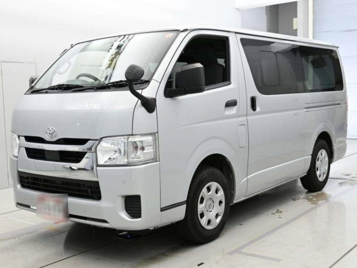 TOYOTA HIACE VAN TRH200V 2022