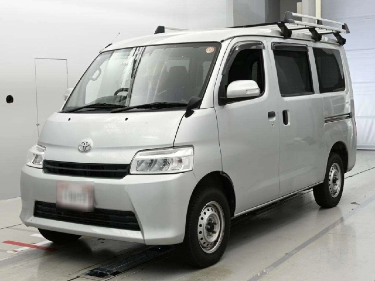 TOYOTA TOWN ACE VAN